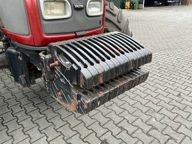 2004 valtra t170 vierwielaangedreven landbouwtractor - afbeelding 6 van  37