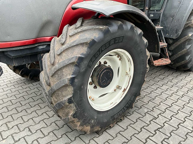 2004 valtra t170 vierwielaangedreven landbouwtractor - afbeelding 9 van  37