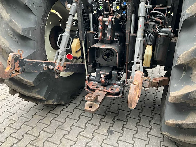 2004 valtra t170 vierwielaangedreven landbouwtractor - afbeelding 17 van  37