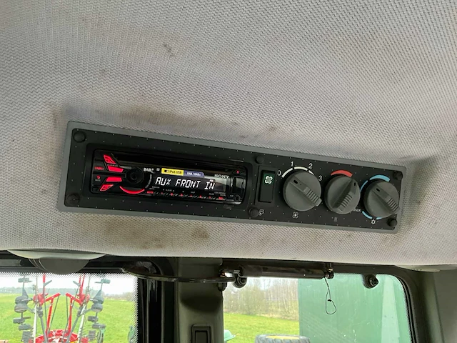 2004 valtra t170 vierwielaangedreven landbouwtractor - afbeelding 29 van  37