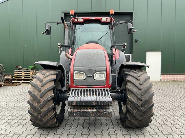 2004 valtra t170 vierwielaangedreven landbouwtractor - afbeelding 23 van  37