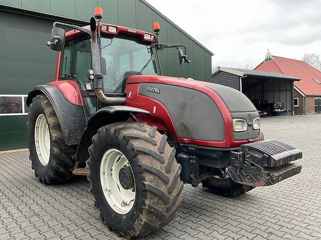 2004 valtra t170 vierwielaangedreven landbouwtractor - afbeelding 32 van  37