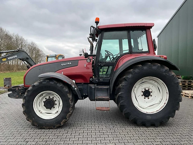 2004 valtra t170 vierwielaangedreven landbouwtractor - afbeelding 33 van  37