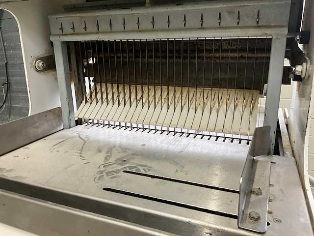 2004 vlb a40/14 halfautomaat broodsnijmachine 14mm - afbeelding 12 van  12