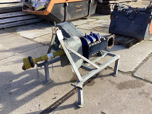 2004 vogelsang r 240 s mestpomp - afbeelding 1 van  7