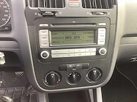 2004 volkswagen golf 1.4 trendline personenauto - afbeelding 4 van  13