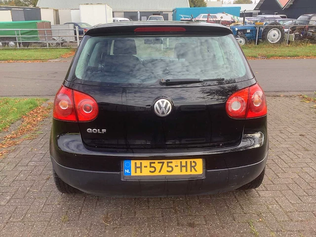2004 volkswagen golf 1.4 trendline personenauto - afbeelding 9 van  13
