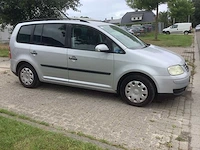 2004 volkswagen touran 1.6-16v fsi athene personenauto - afbeelding 6 van  13
