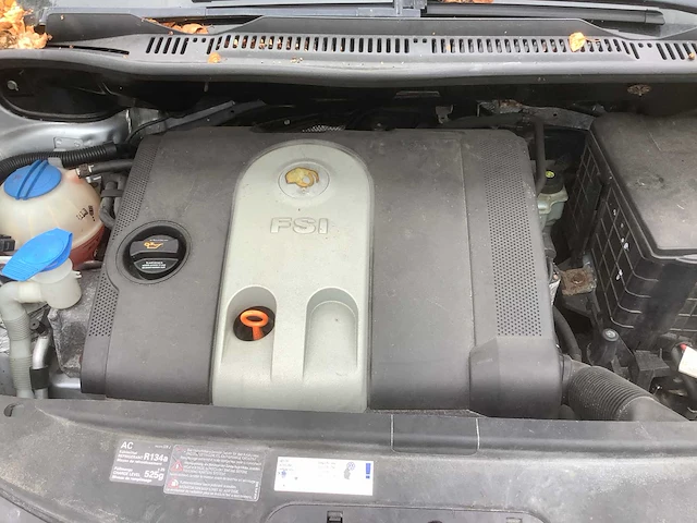 2004 volkswagen touran 1.6-16v fsi athene personenauto - afbeelding 3 van  13