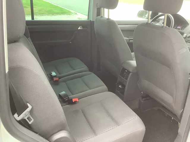 2004 volkswagen touran 1.6-16v fsi athene personenauto - afbeelding 5 van  13