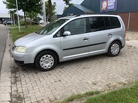 2004 volkswagen touran 1.6-16v fsi athene personenauto - afbeelding 1 van  13