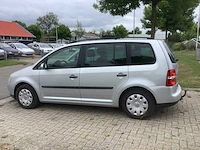 2004 volkswagen touran 1.6-16v fsi athene personenauto - afbeelding 9 van  13