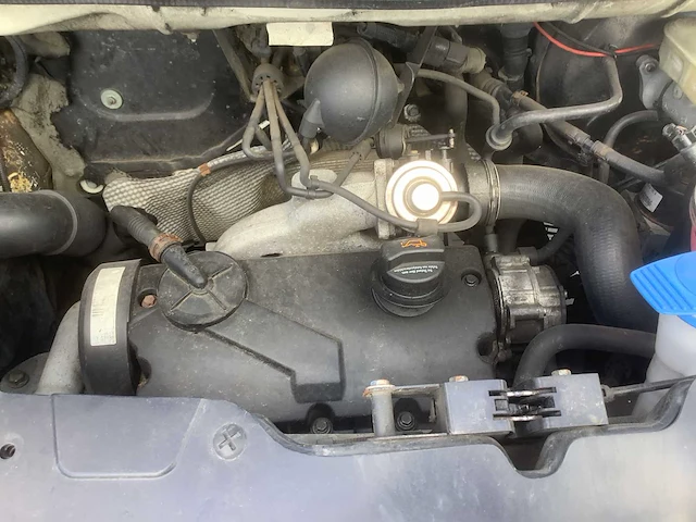 2004 volkswagen transporter 1.9 tdi 340 trend.dc - bedrijfswagen - afbeelding 6 van  16