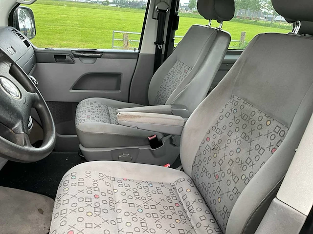 2004 volkswagen transporter 2.5 tdi bedrijfswagen - afbeelding 6 van  29