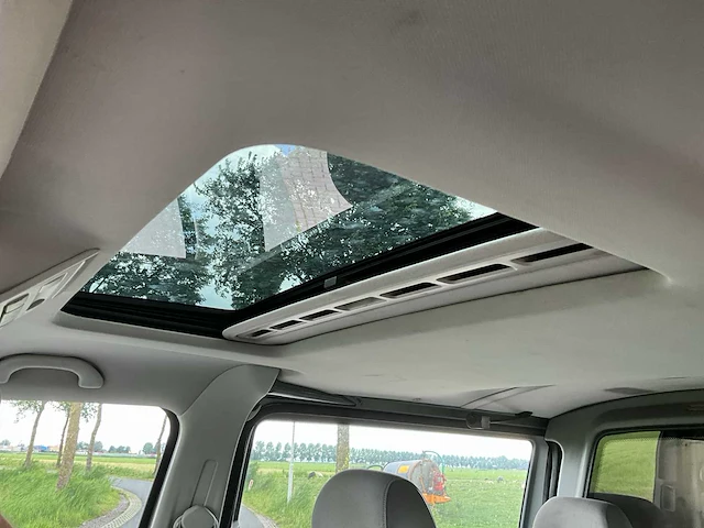 2004 volkswagen transporter 2.5 tdi bedrijfswagen - afbeelding 17 van  29