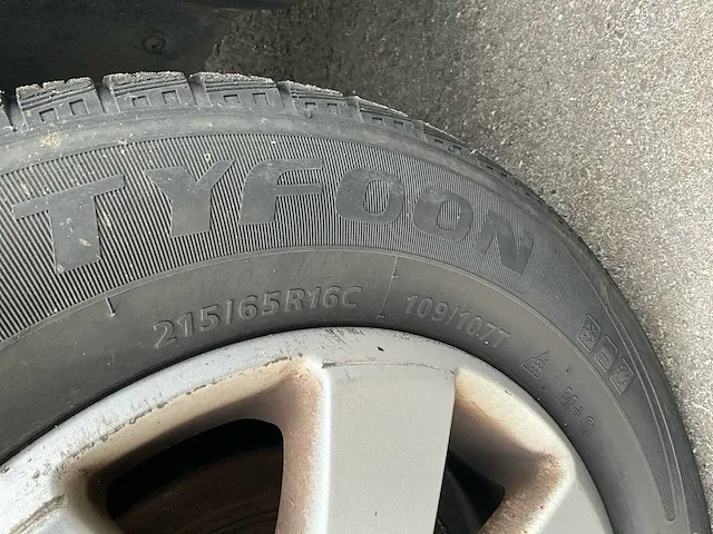 2004 volkswagen transporter bedrijfswagen - afbeelding 18 van  25