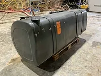 2004 volvo vrachtwagen brandstoftank - afbeelding 3 van  6