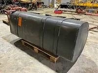 2004 volvo vrachtwagen brandstoftank - afbeelding 4 van  6