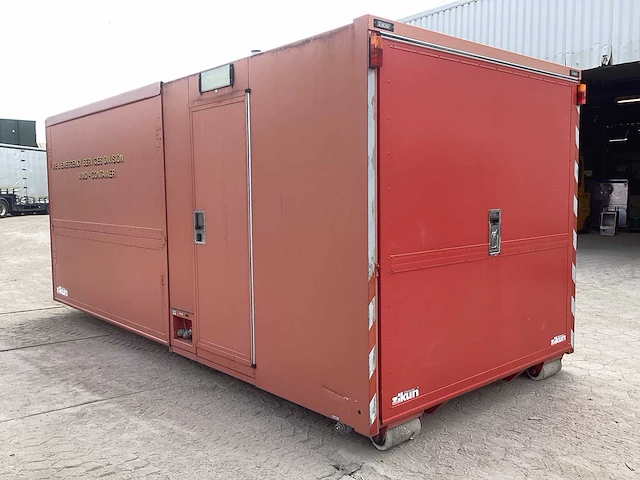 2004 zikun calamiteiten container - afbeelding 23 van  47