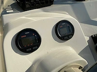 2004 zodiac pro rib rubberboot met trailer. - afbeelding 27 van  27