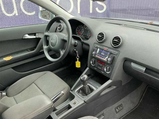 2005 - audi - a3 - 1.6 fsi attraction - personenauto - afbeelding 12 van  15