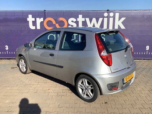 2005 - fiat - punto - 1.2 navigator - personenauto - afbeelding 5 van  11