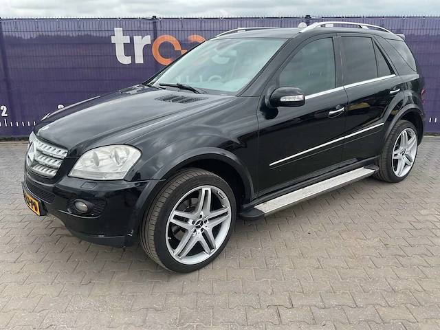 2005 - mercedes-benz m-klasse personenauto - afbeelding 1 van  15