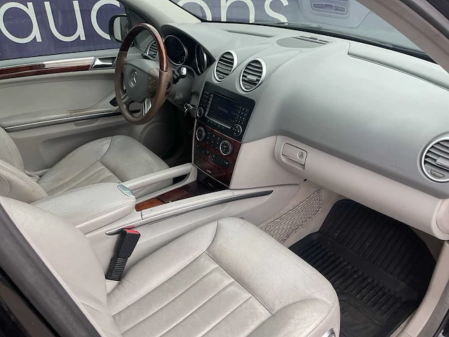 2005 - mercedes-benz m-klasse personenauto - afbeelding 11 van  15