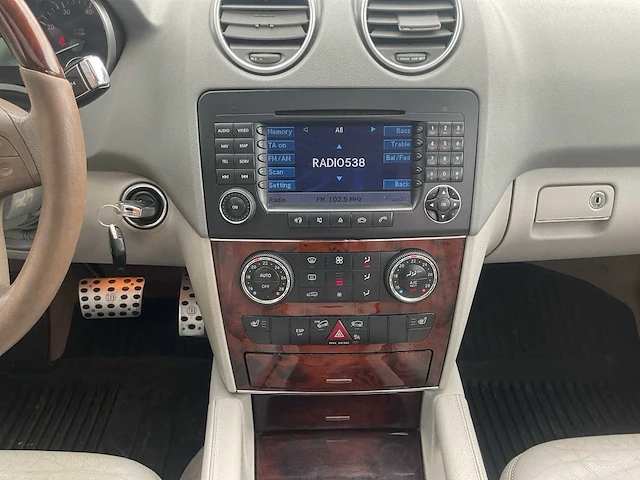 2005 - mercedes-benz m-klasse personenauto - afbeelding 14 van  15
