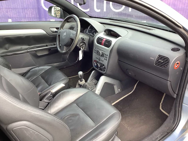 2005 - opel - tigra twintop - 1.4-16v cosmo - personenauto/cabrio - afbeelding 11 van  13