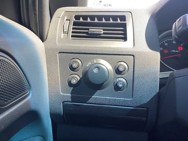 2005 - opel - zafira - 2.2 cosmo - personenauto - afbeelding 6 van  18