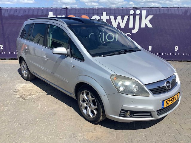 2005 - opel - zafira - 2.2 cosmo - personenauto - afbeelding 11 van  18