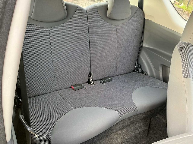 2005 - peugeot - 107 - 1.0-12v xr - personenauto - afbeelding 8 van  11