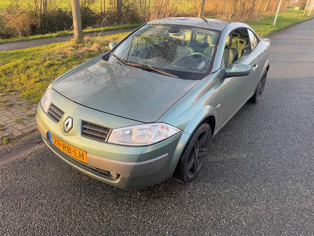2005 - renault - mégane coupé-cabriolet - 2.0-16v priv.luxe - personenauto - afbeelding 1 van  18