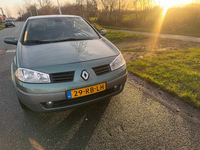 2005 - renault - mégane coupé-cabriolet - 2.0-16v priv.luxe - personenauto - afbeelding 16 van  18