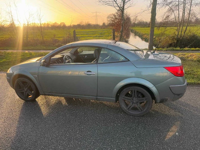 2005 - renault - mégane coupé-cabriolet - 2.0-16v priv.luxe - personenauto - afbeelding 18 van  18