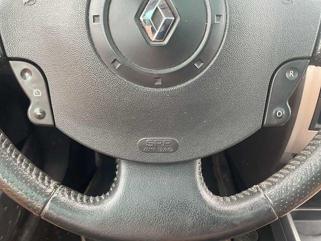 2005 - renault - mégane coupé-cabriolet - 2.0-16v priv.luxe - personenauto - afbeelding 3 van  14