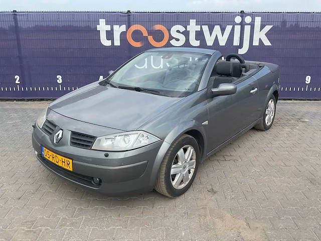 2005 - renault - mégane coupé-cabriolet - 2.0-16v priv.luxe - personenauto - afbeelding 8 van  14