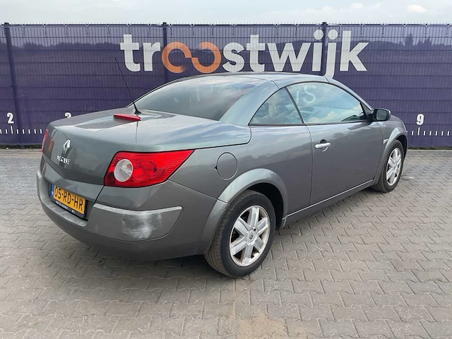 2005 - renault - mégane coupé-cabriolet - 2.0-16v priv.luxe - personenauto - afbeelding 11 van  14