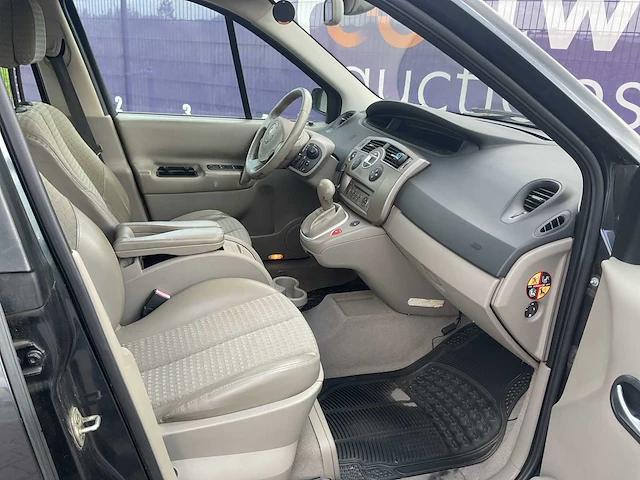 2005 - renault - scénic - 1.6-16v dynam.luxe - personenauto - afbeelding 10 van  14