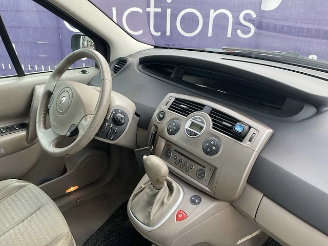 2005 - renault - scénic - 1.6-16v dynam.luxe - personenauto - afbeelding 12 van  14