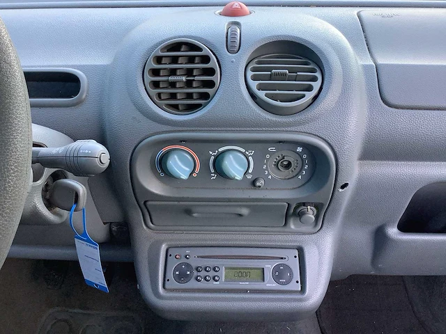 2005 - renault - twingo - 1.2 lazuli - personenauto - afbeelding 11 van  12