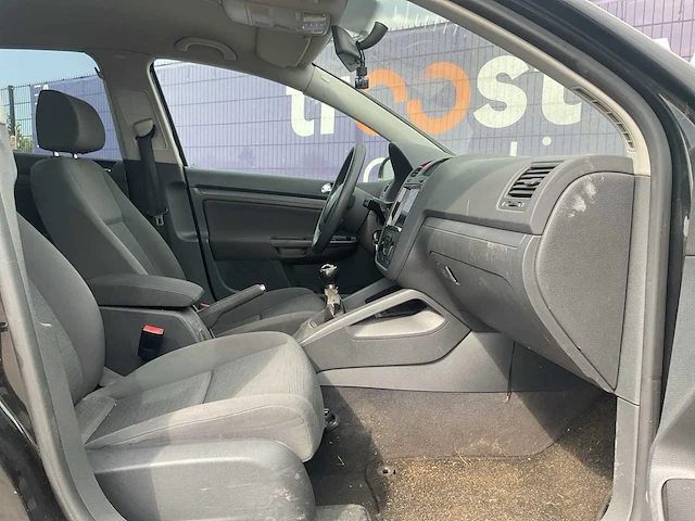 2005 - volkswagen - golf - 1.6 fsi trendline - personenauto - afbeelding 8 van  12