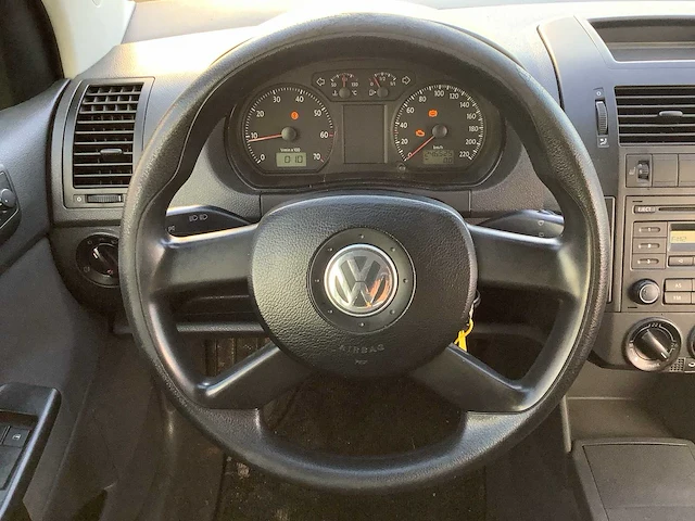 2005 - volkswagen - polo - 1.2 trendline - personenauto - afbeelding 12 van  12