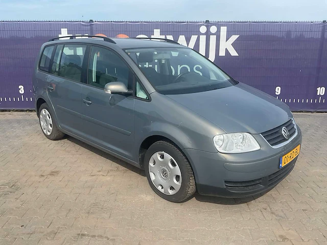 2005 - volkswagen - touran - 1.6-16v fsi trendl. - personenauto (defect) - afbeelding 5 van  12