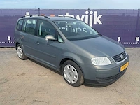2005 - volkswagen - touran - 1.6-16v fsi trendl. - personenauto (defect) - afbeelding 5 van  12