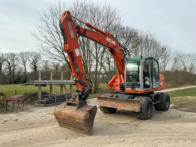 2005 atlas 1305 banden graafmachine - afbeelding 1 van  39
