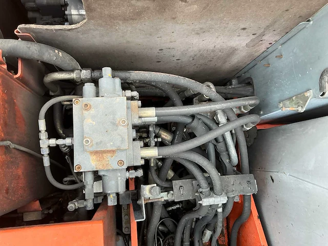 2005 atlas 1305 banden graafmachine - afbeelding 31 van  39