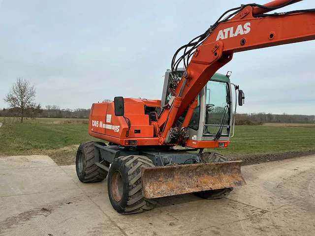 2005 atlas 1305 banden graafmachine - afbeelding 34 van  39