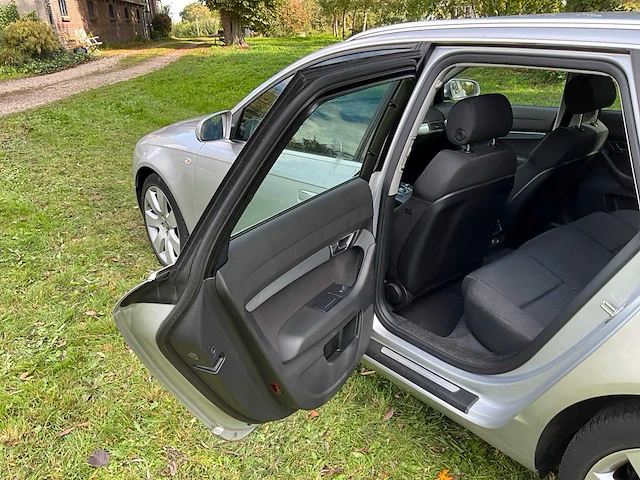 2005 audi a6 avant 2.4 personenauto, 16-kvz-4 - afbeelding 22 van  32